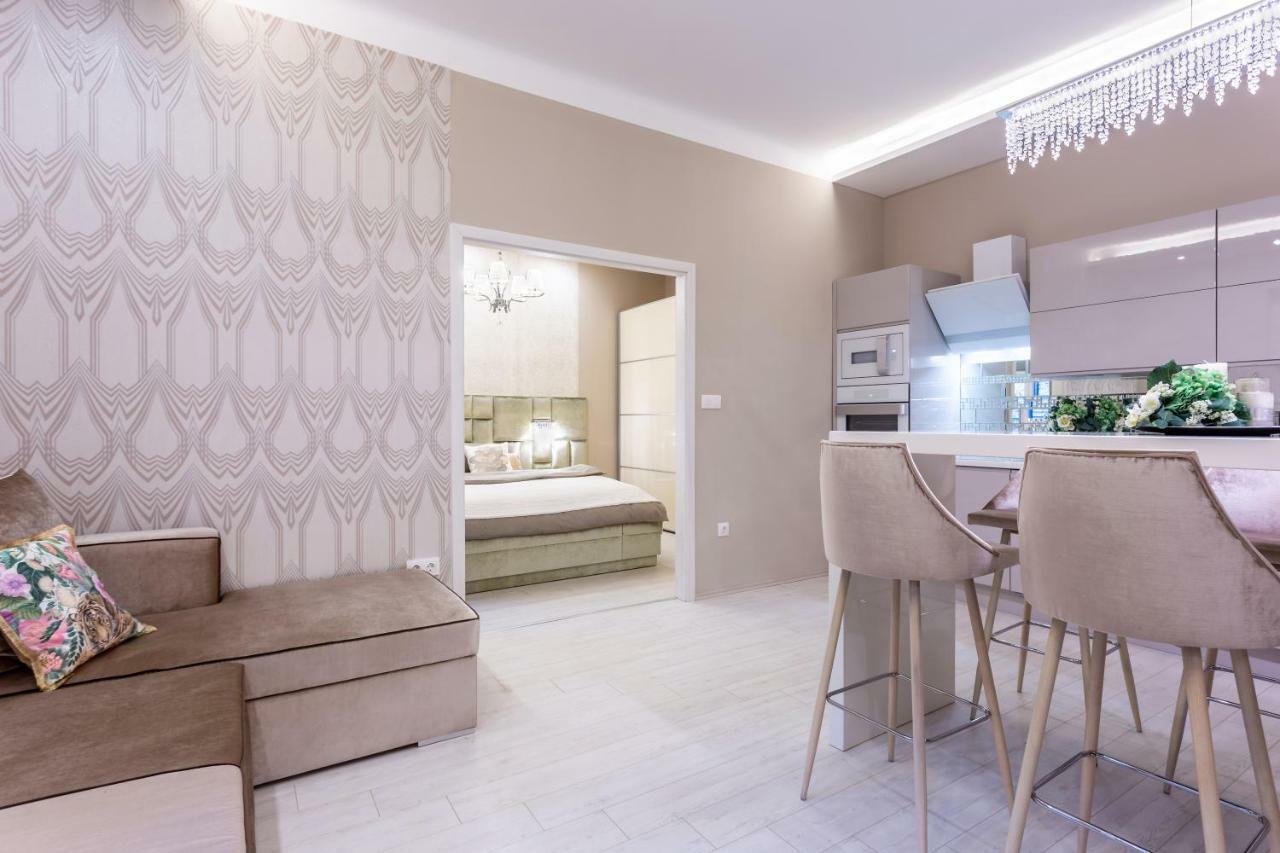 Xen Premium Apartment Budapest Esterno foto